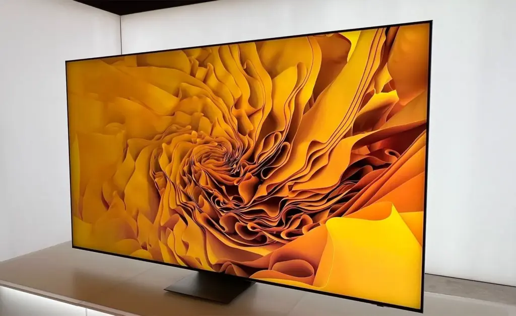 Should OLED manufacturers be concerned by the arrival of Samsung RGB MicroLED TVs? 3 RGB MicroLED yellow color